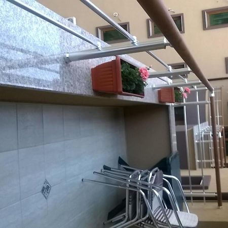 Apartamenti Zhelezovi Поморие Екстериор снимка