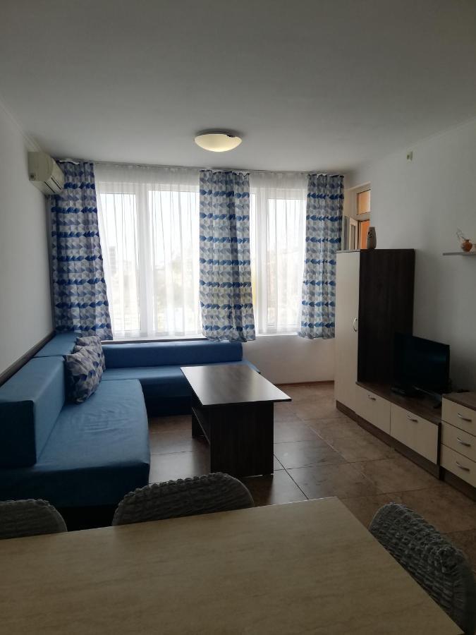 Apartamenti Zhelezovi Поморие Екстериор снимка
