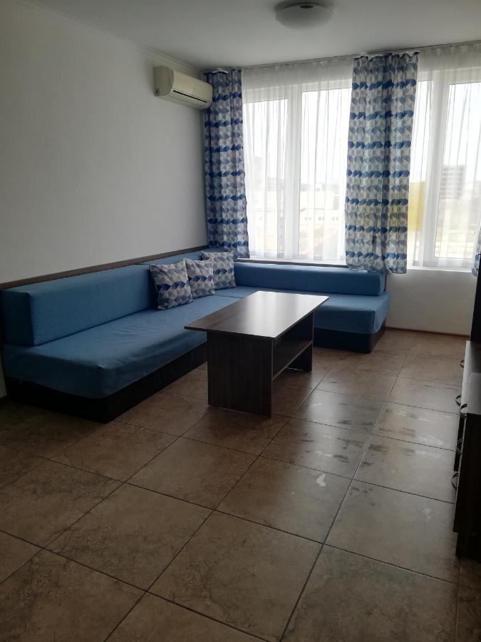 Apartamenti Zhelezovi Поморие Екстериор снимка
